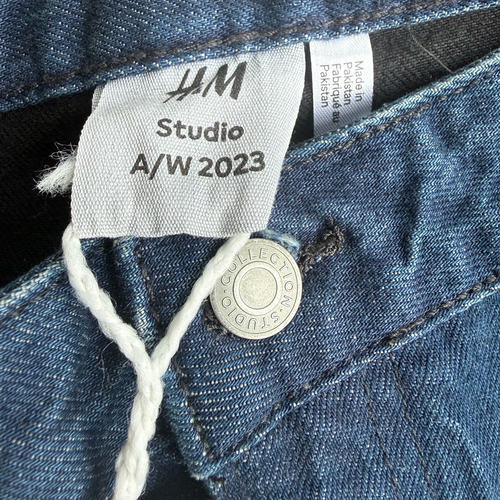 NWT H&M Studio A/W 2023 Two-Tone Wide-Leg Baggy Jeans | US 12 / EUR 44 - Picture 4 of 5